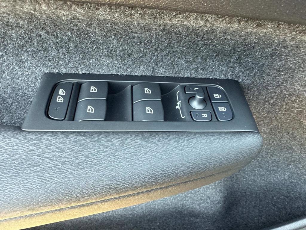 new 2026 Volvo XC40 car, priced at $53,525