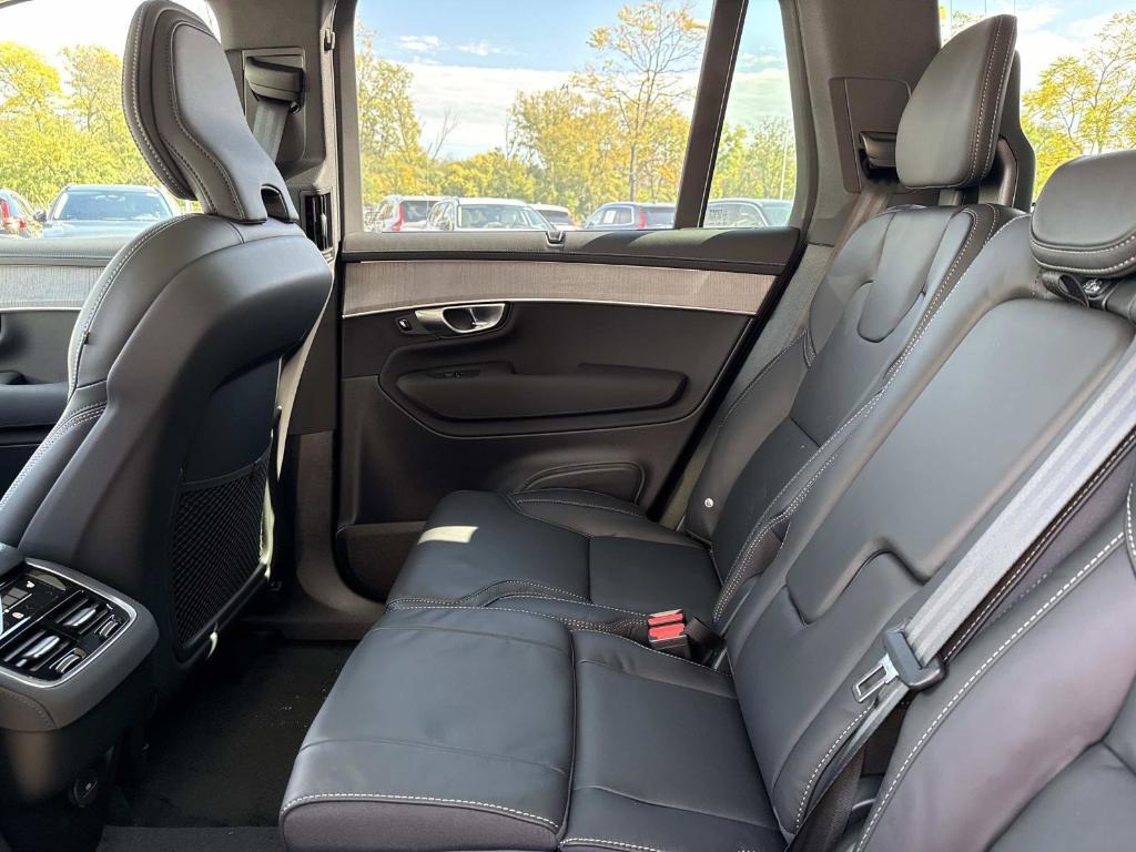 new 2026 Volvo XC90 car, priced at $75,155