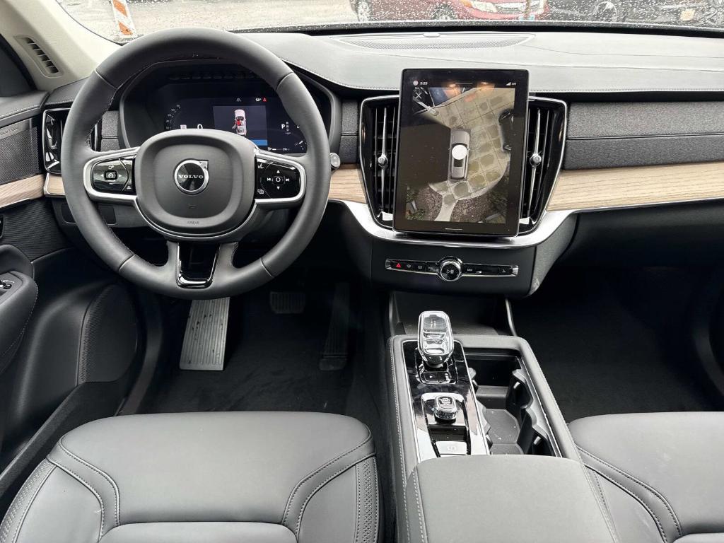 new 2026 Volvo XC90 car, priced at $68,605