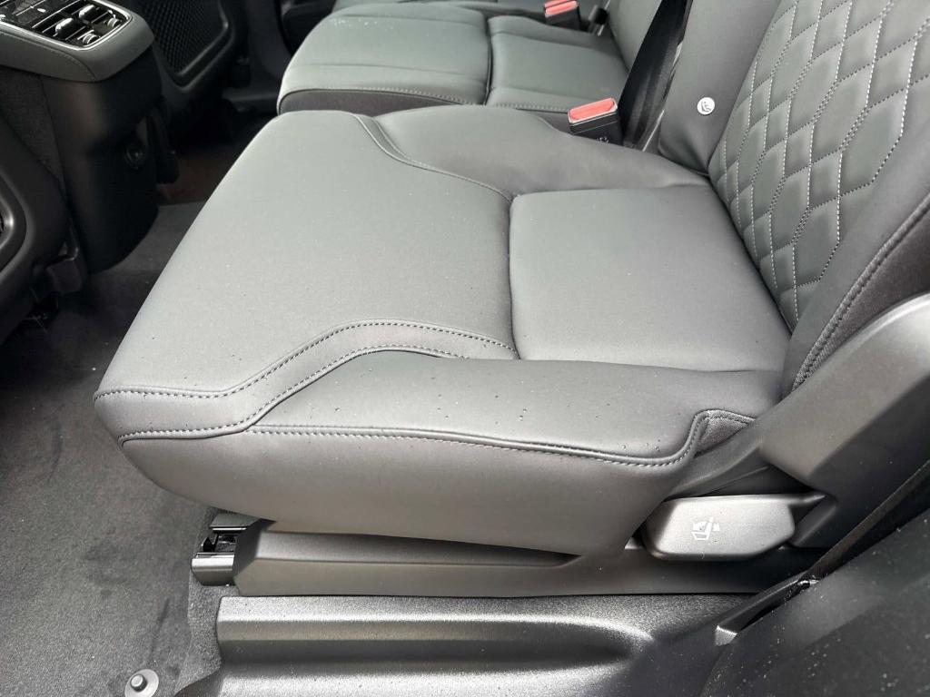 new 2026 Volvo XC90 car, priced at $68,605