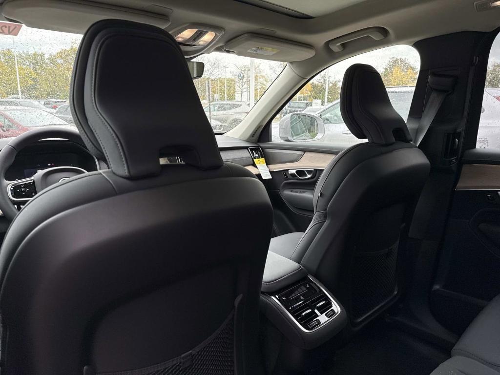 new 2026 Volvo XC90 car, priced at $68,605