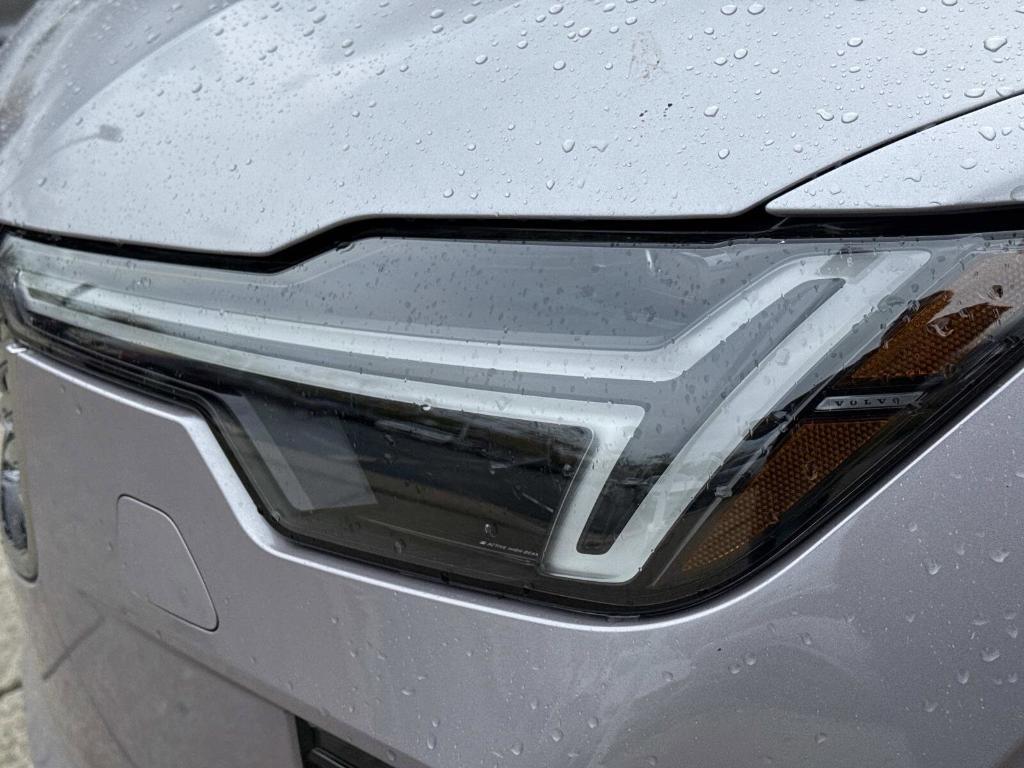 new 2026 Volvo XC90 car, priced at $68,605