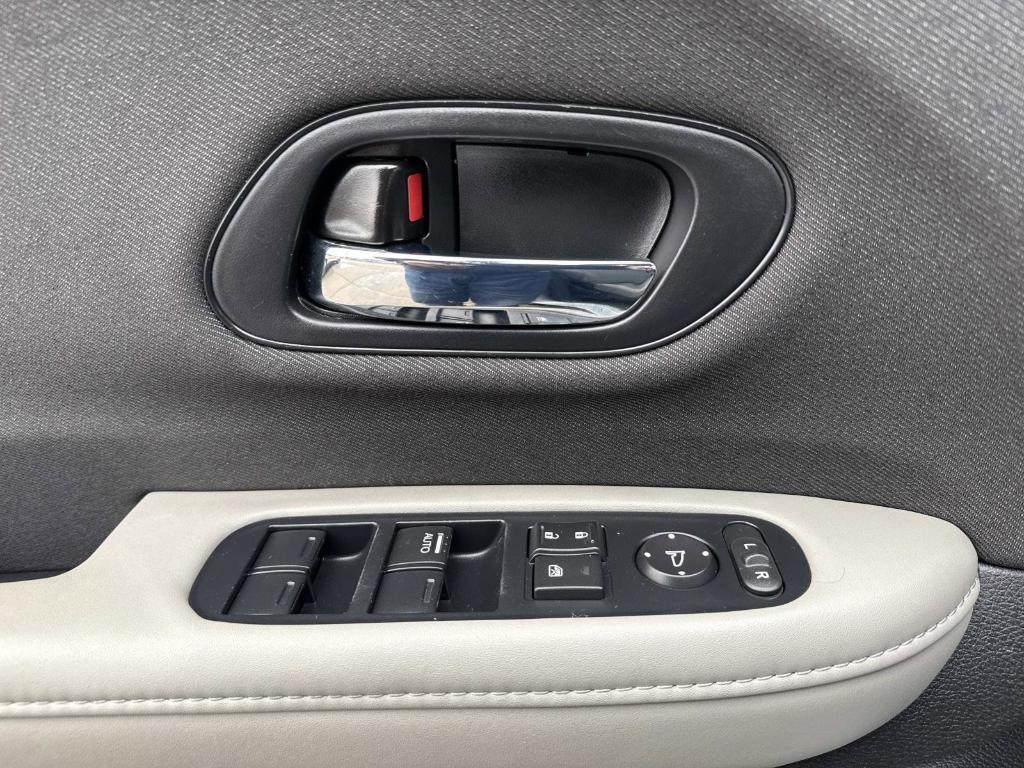 used 2020 Honda HR-V car, priced at $17,452