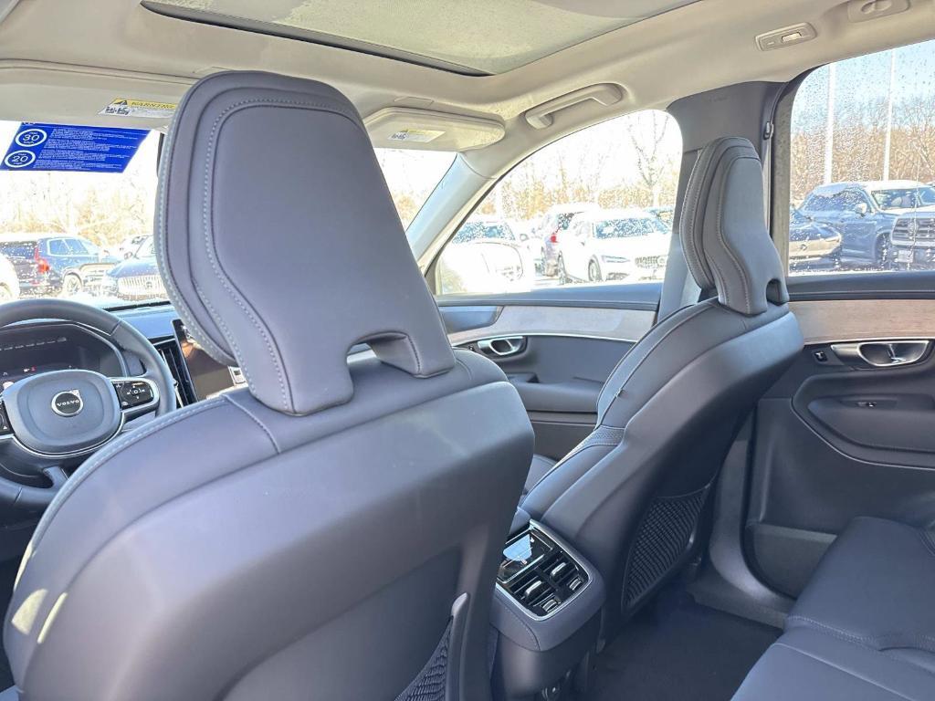 new 2026 Volvo XC90 car, priced at $68,605