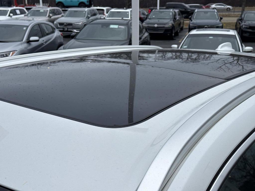 used 2022 Volvo XC60 car, priced at $25,345