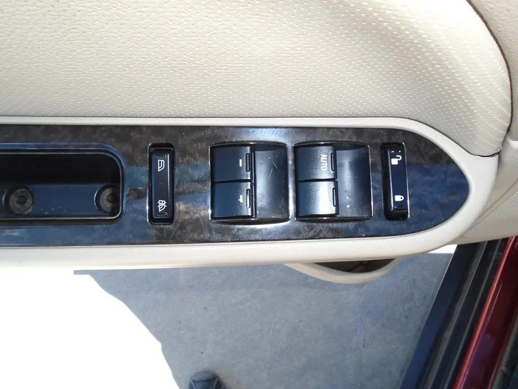 used 2007 Mercury Montego car, priced at $5,975
