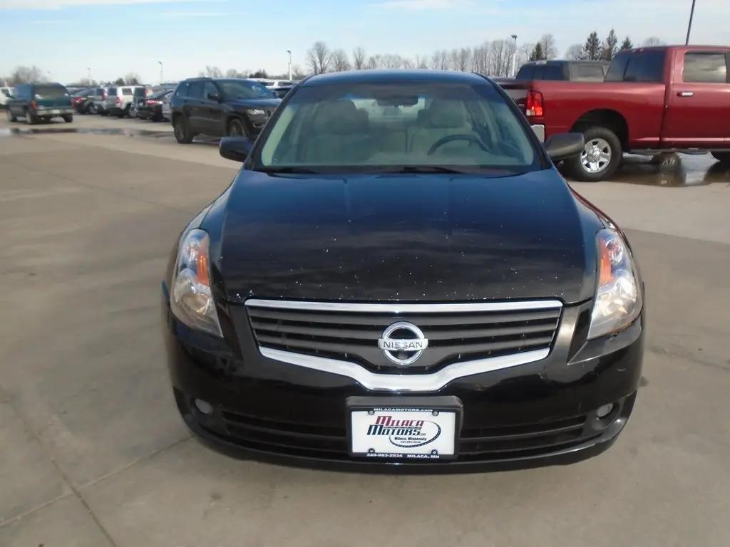 used 2009 Nissan Altima car, priced at $2,975