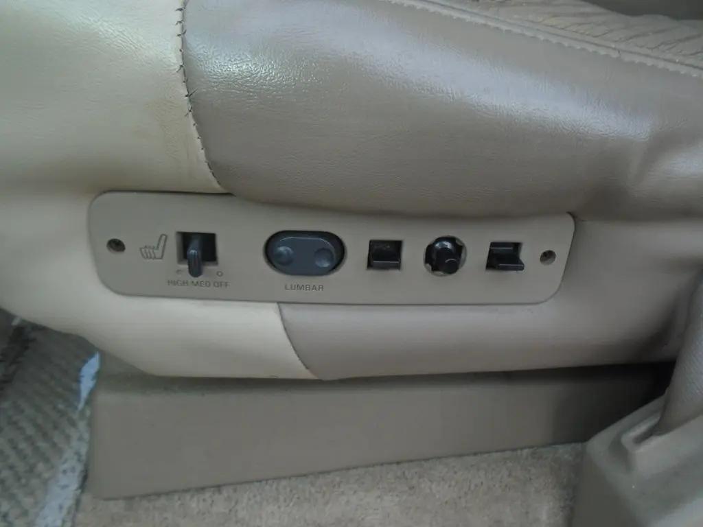 used 2000 GMC Yukon car, priced at $5,975