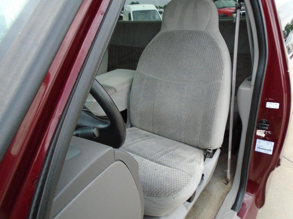 used 1998 Ford F-150 car, priced at $6,975