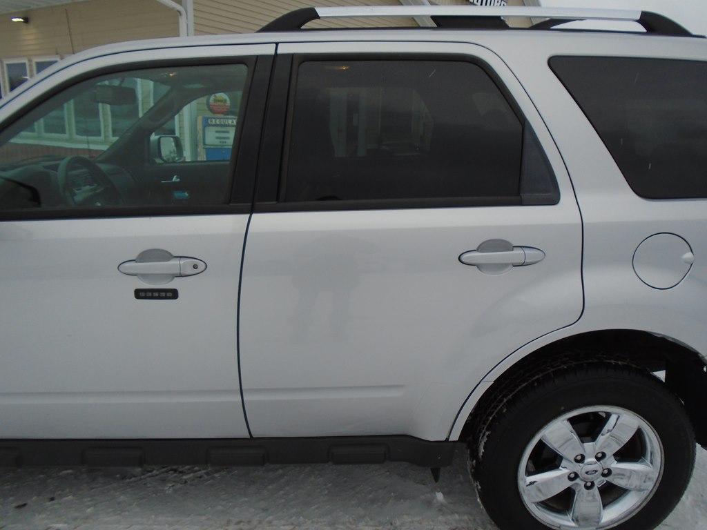 used 2010 Ford Escape car, priced at $7,975