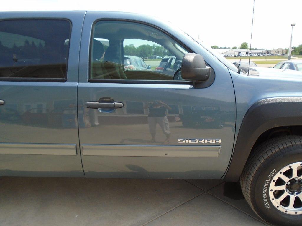 used 2013 GMC Sierra 1500 car, priced at $16,975