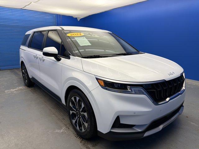 used 2024 Kia Carnival car, priced at $33,320