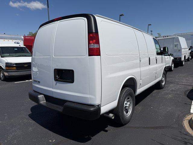 new 2026 Chevrolet Express 2500 car