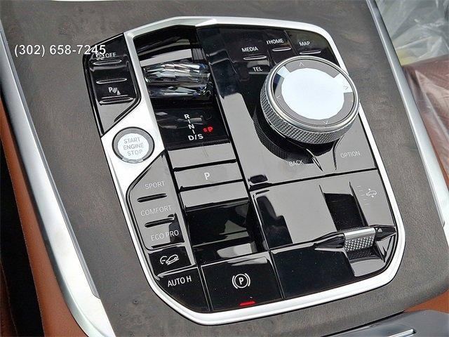 new 2026 BMW X7 car, priced at $106,625