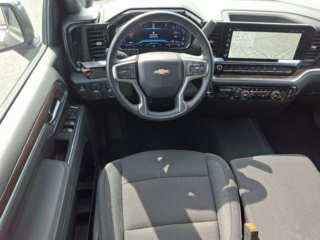 used 2025 Chevrolet Silverado 1500 car, priced at $40,595
