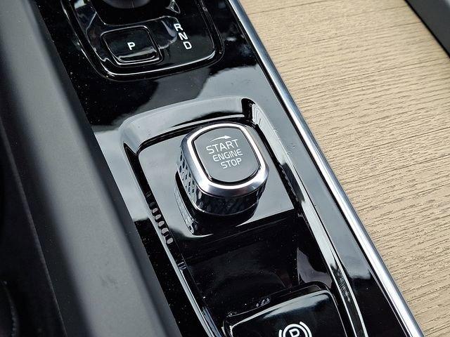 new 2026 Volvo XC60 car, priced at $59,394