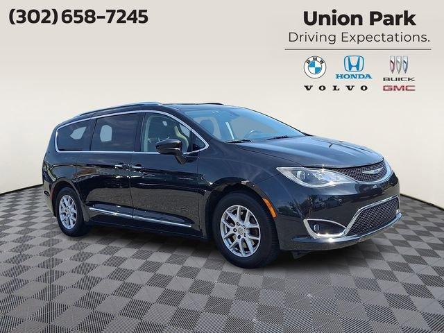 used 2020 Chrysler Pacifica car, priced at $19,487