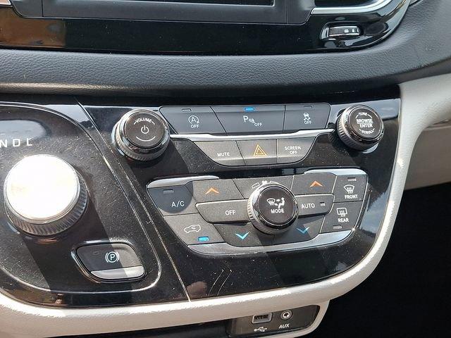 used 2020 Chrysler Pacifica car, priced at $19,487