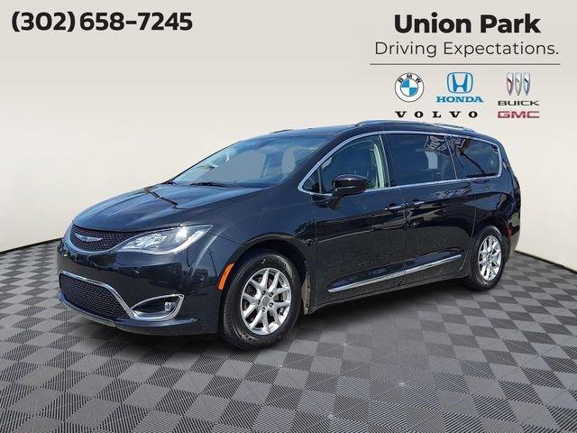 used 2020 Chrysler Pacifica car, priced at $19,487