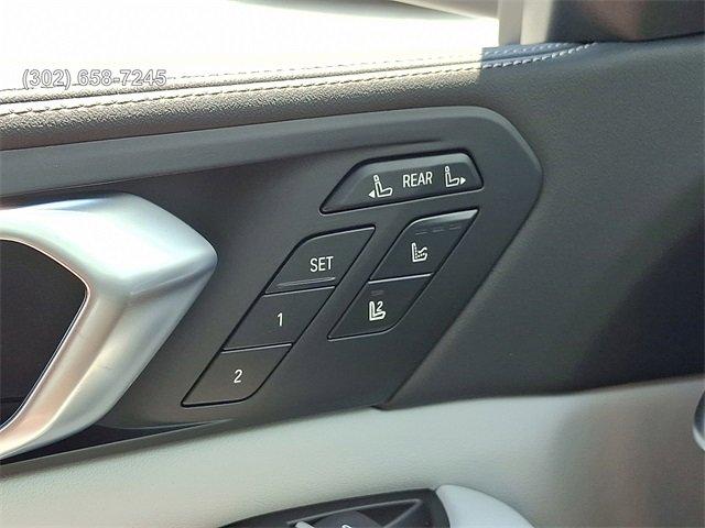 new 2026 BMW X7 car, priced at $105,075