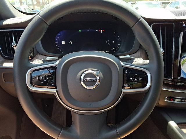 used 2023 Volvo XC60 car, priced at $39,984