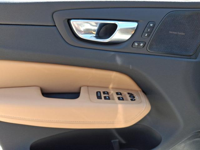 used 2023 Volvo XC60 car, priced at $39,984