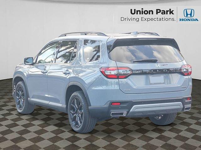 new 2025 Honda Pilot car, priced at $53,450