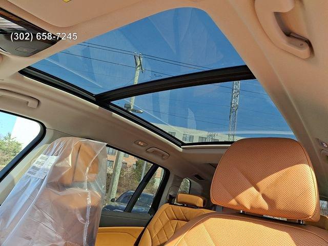 new 2026 BMW X7 car, priced at $94,800