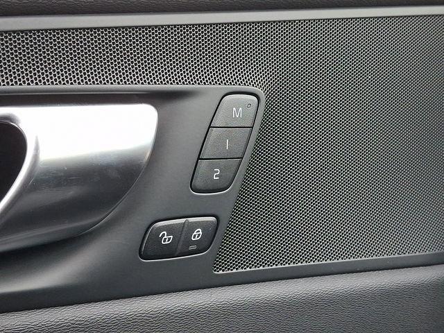 new 2026 Volvo XC60 car, priced at $57,985