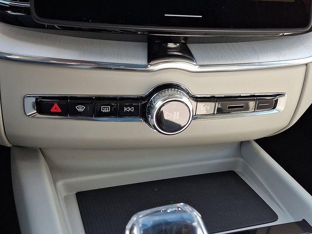 new 2026 Volvo XC60 Plug-In Hybrid car, priced at $75,355