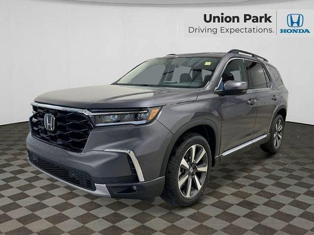 new 2025 Honda Pilot car, priced at $51,095