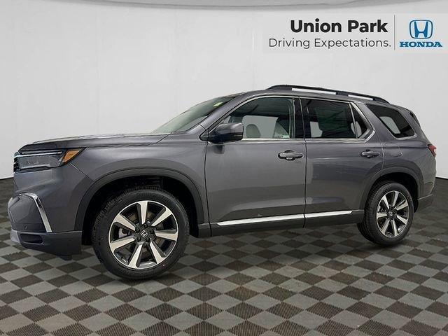 new 2025 Honda Pilot car, priced at $51,095