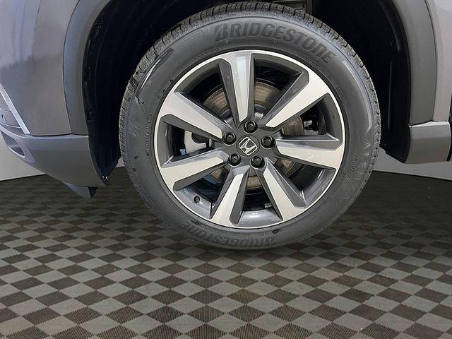 new 2025 Honda Pilot car, priced at $51,095