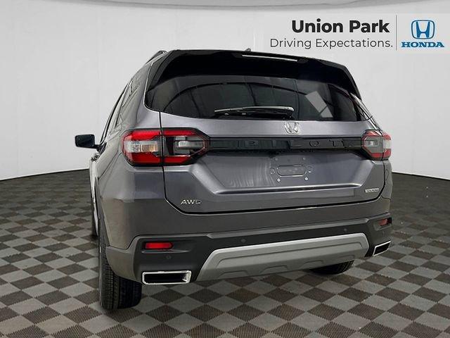 new 2025 Honda Pilot car, priced at $51,095