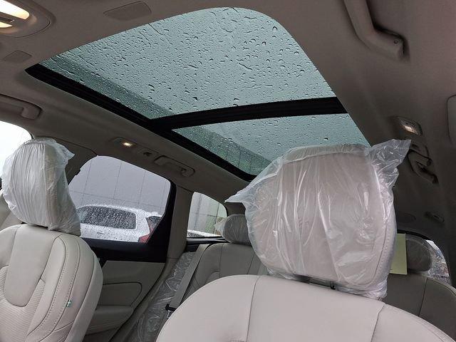 new 2026 Volvo XC60 car, priced at $64,055