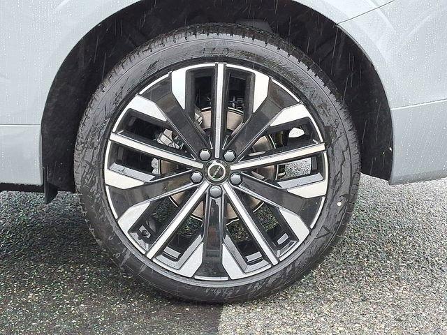 new 2026 Volvo XC60 car, priced at $64,055