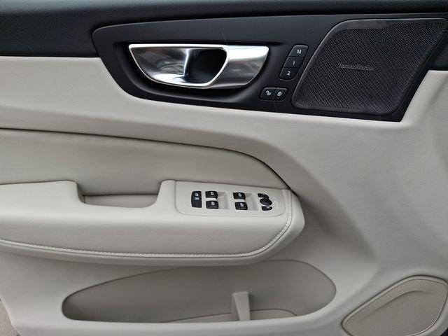 new 2026 Volvo XC60 car, priced at $64,055