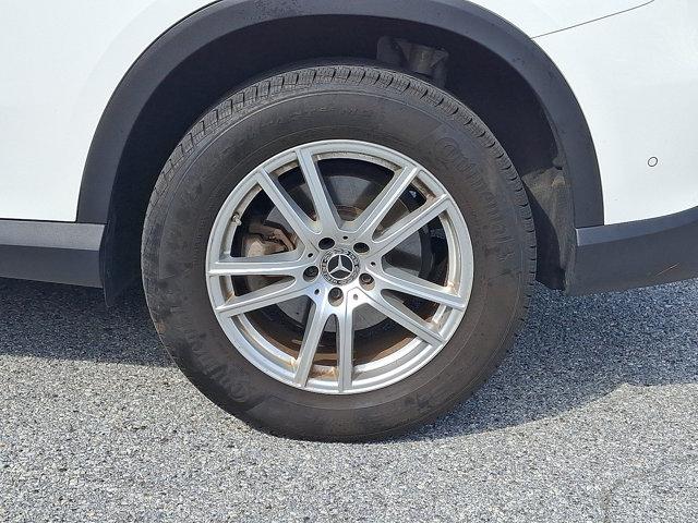 used 2023 Mercedes-Benz GLC 300 car