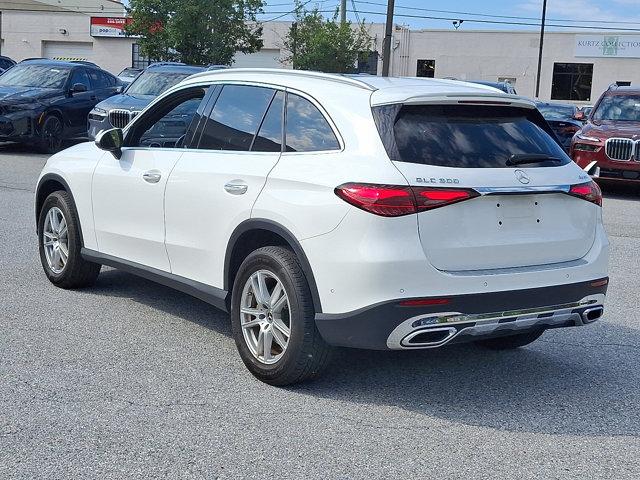 used 2023 Mercedes-Benz GLC 300 car