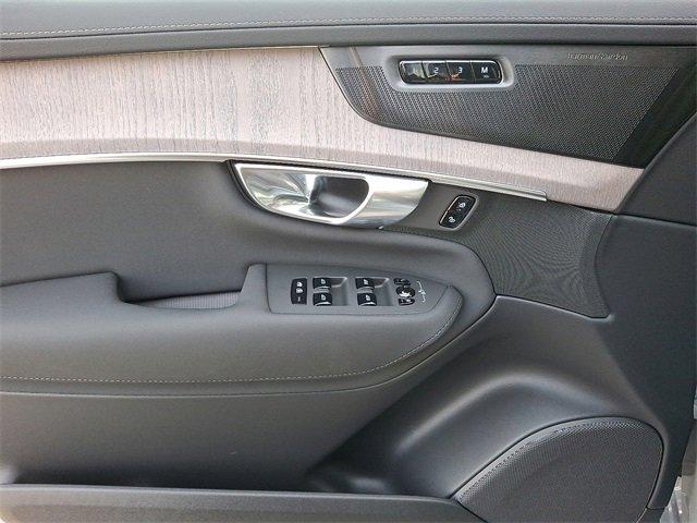 new 2026 Volvo XC90 car, priced at $75,155
