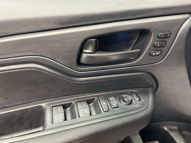 new 2026 Honda Odyssey car, priced at $44,290