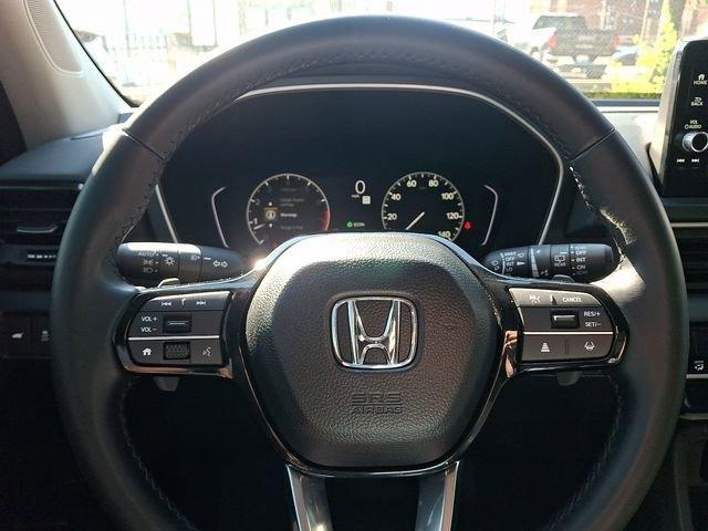 used 2025 Honda Pilot car, priced at $44,988