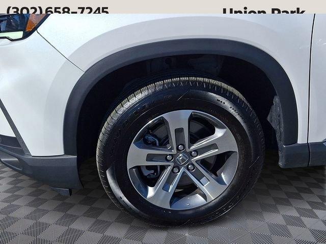 used 2025 Honda Pilot car, priced at $44,988