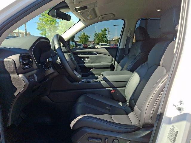 used 2025 Honda Pilot car, priced at $44,988
