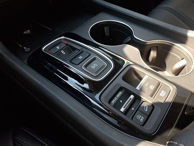 used 2025 Honda Pilot car, priced at $44,988