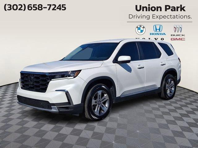 used 2025 Honda Pilot car, priced at $44,988