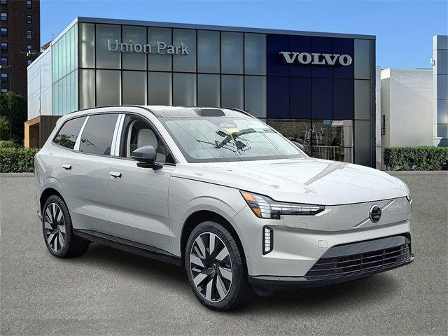 new 2025 Volvo EX90 car, priced at $90,640