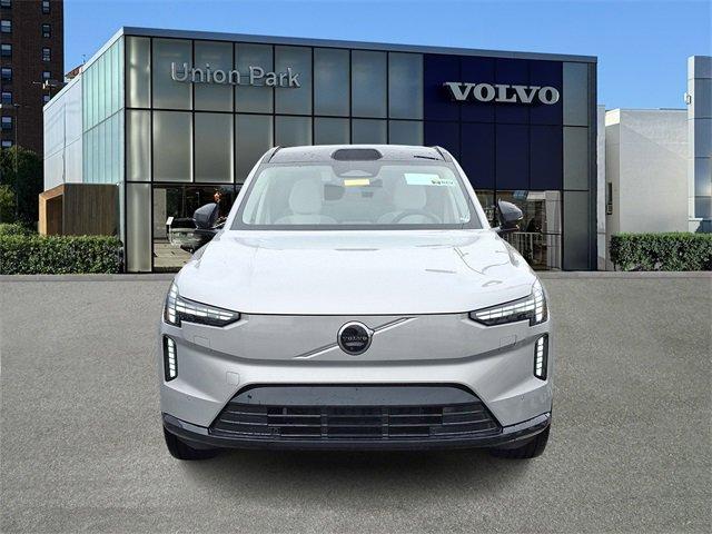 new 2025 Volvo EX90 car, priced at $90,640