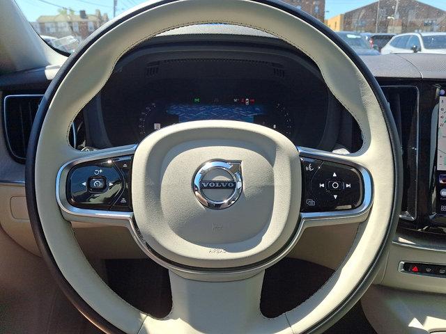 used 2023 Volvo XC60 car, priced at $34,995