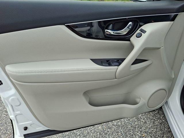 used 2019 Nissan Rogue Sport car, priced at $21,284
